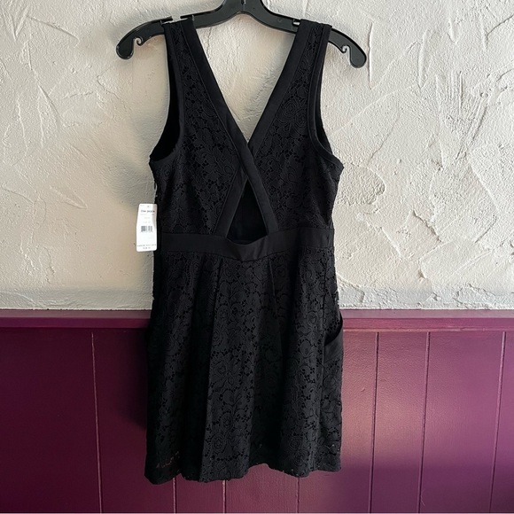 FREE People Black Lace Dress Size XS NWT - Picture 2 of 11